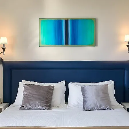 Golden Hotel 4*